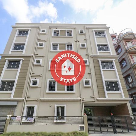 Capital O 76637 Shri Krishna Villa Колката Екстериор снимка